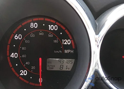 2005 Pontiac Vibe из США, поврежденный, VIN 5Y2SL63825Z444553